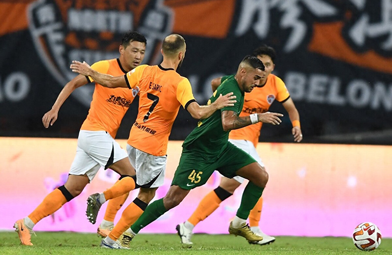 包含法兰克福迎亚冠关键赛，清晨防线松动，目标明确，球探报告显示潜力的词条-开云娱乐入口