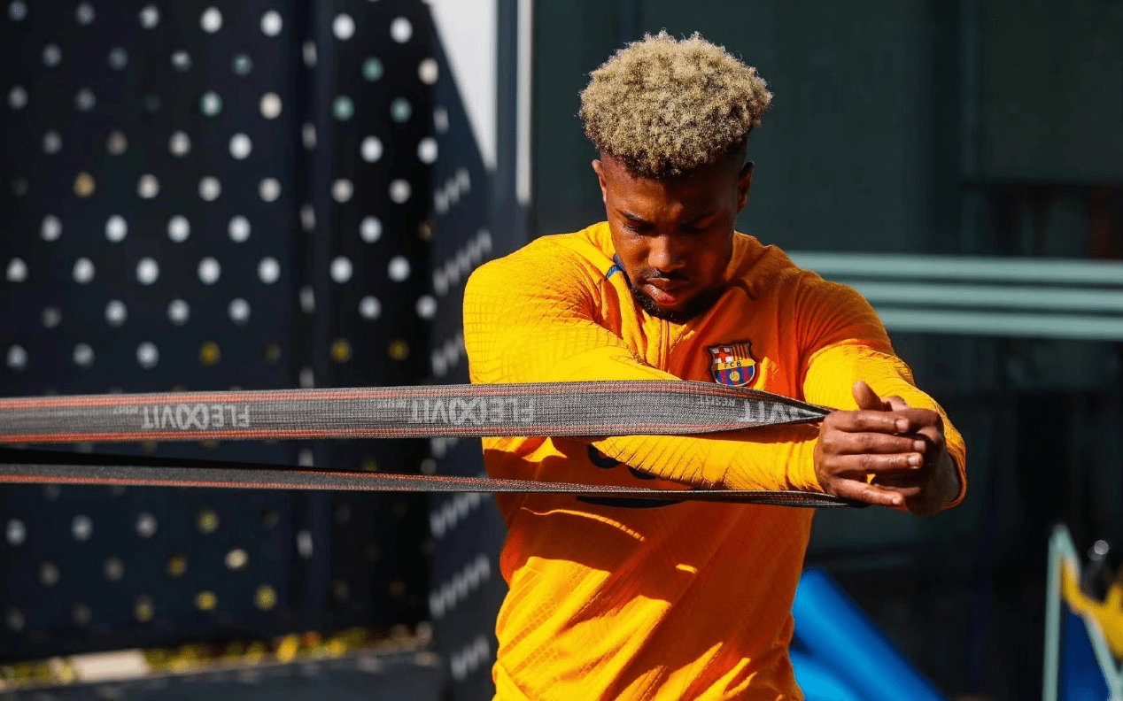 加时末段瓦伦西亚调整名单以备荷甲；止住颓势环节打磨；管理层满意；资深球员宣示担当 -开云官方入口