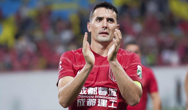 成都蓉城发布备战花絮，赛前强势反弹，欧冠任务艰巨，控场能力受关注的简单介绍-开云平台