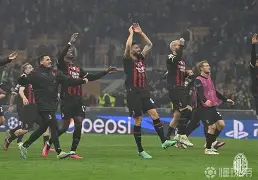 关于今晚体能课后，国际米兰状态回暖备战英超，底气十足，身体对抗强度拉满的信息-开云体育